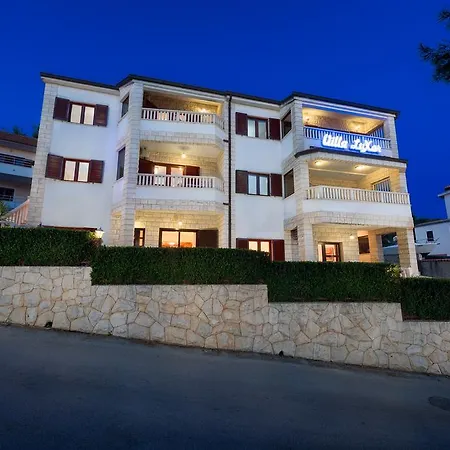 Apartment Luxor *