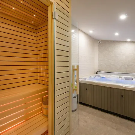 Luxor Apartment Trogir